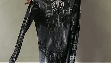 Bokep Indo paling hot, cosplayer Spiderman digenjot sampe basah kuyup kena pancut.