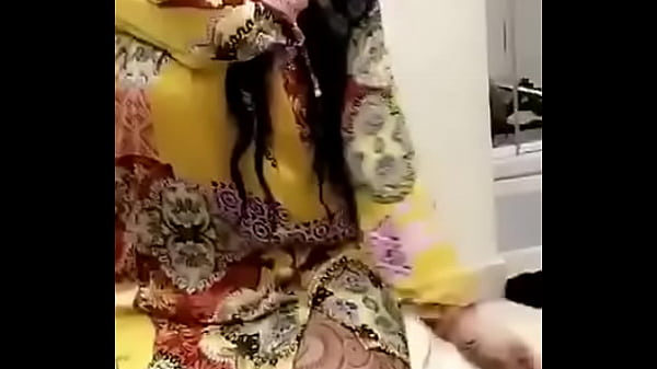 Desi yang Kedua: Lebih Panas dan Menggoda