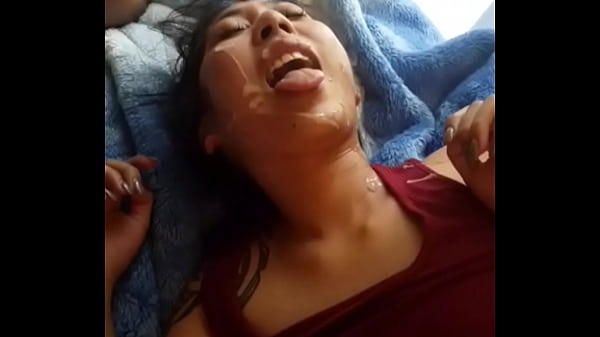 Cewek Asia dapet facial besar dari kontol hitam