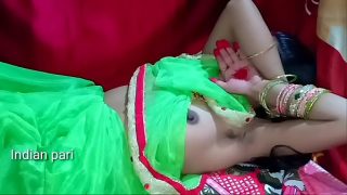 Satu malam bersama bibi tetangga, gaya hot dan nakal dalam bahasa Hindi.