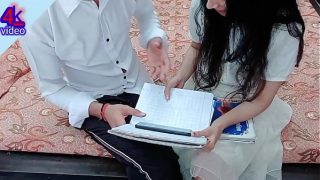 Mahasiswa India Bercinta dengan Bahasa Hindi yang Menggoda
