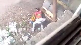 Dehati supir ngewe di luar – kontol India colok memek liar