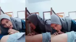 Jilbab ayang bibir mulus ngecap batang temen suami