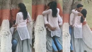 Mahasiswa dan pacarnya ngewe bebas di bawah pohon rindang