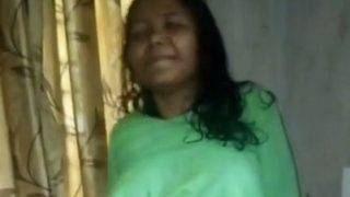 Tamil main istri ke temennya bareng, panas banget