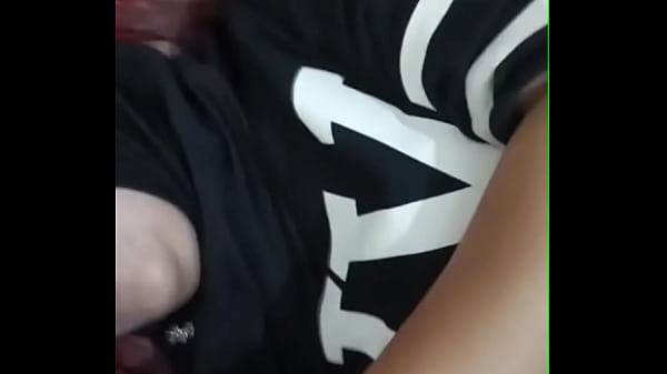 Bokep Indo ngentot cewek berjilbab di kontrakan, makin nikmat pas digoyang.