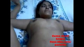 Pasangan India lagi sange berat di ranjang.