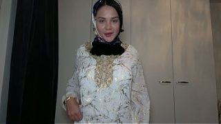 POV – Ngewein Step Sis Muslimah Pake Hijab, Romantis Banget