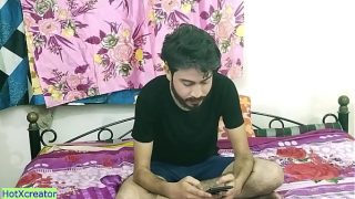 Desi bocah kuliah ngewe panas sama cewek Tamil seksi di hotel! Ngewe Hindi keras