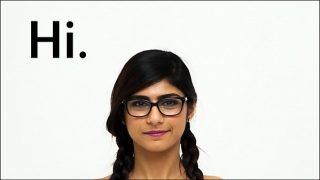 MIA KHALIFA – Lu Wajib Liat Detail Tubuh Arab Mulus Gue Yang Bikin Nagih