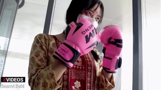 Gadis petarung UFC desi pukulannya bikin basah, kayak pro beneran.