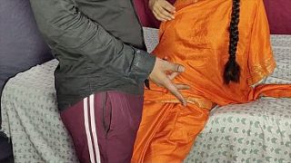 Dever ne desi bhabhi ki chut ki pyaas bujhai, jab tak raat naa dube, tab tak choda garmi se.