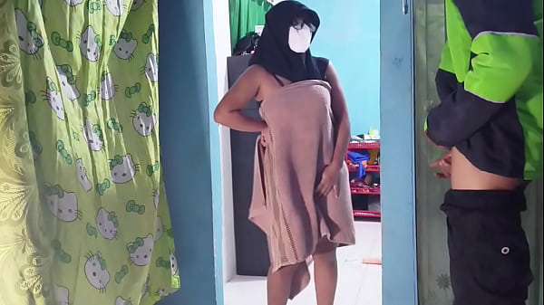 Kena grebek ojol pas lagi colmek, malu setengah mati
