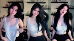 Kak Cia host seksi menggoda, bikin ngilu di Mango Live.