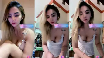 Tonton langsung belahan toket mulus Cici Bai yang bikin ngiler.