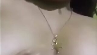 Video mandi cewek Tamil desi, bugil bikin makin basah
