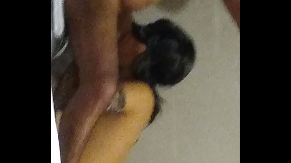 Neha mandi sambil ngocok kontol abangnya, suara desahan bikin makin basah