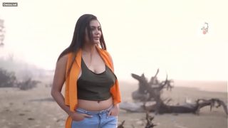 Foto cewek desi lagi syuting bikin tegang, pose panas bikin ngaceng