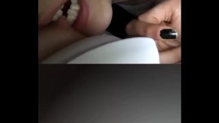 Cewek Turki lesbian, genit banget, siap bikin lo ngaceng.
