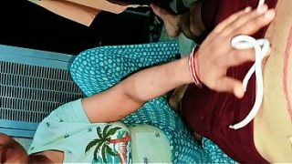 Desi bhabhi lagi crotnya kenceng, video ngewe dengan suara erangan Hindi yang jelas sampe crot – bhabhi loncat-loncat di kontol gede