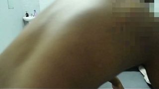Ibu tiri Afrika Selatan yang amatir ngidam kontol gede masuk ke memeknya, dia udah minta digenjot pas bapak tiri pergi kerja.