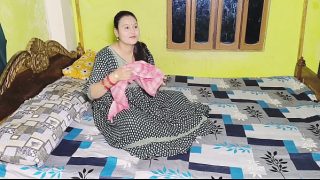 Desi mamah ngentot sama anak tiri, full tenaga