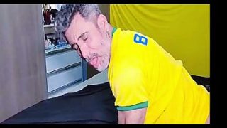 ARAB NYASAR DI BRASIL, SAMBIL NGEBOCORIN LUBANG BELAKANG SI GEDE BRASIL