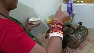 MAD lagi masak ayam, langsung digenjot di kitchen stand sambil moans-nya jelas kedengeran