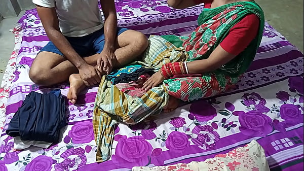 Jual baju, gadis miskin digoda duit, lalu digaruk! Suara India jelas, bikin makin erotis.