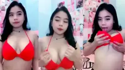 Jilat tetek host kimcil nakal yang bikin makin tegang.