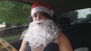 Bianca mau bikin surprise buat santa, malah jatuh ke kontol kalkun natal yang siap dimakan.