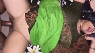 Kakak tiri desi ngewe brutal sama adik tiri pas lagi berdua di rumah, film penuh (audio Hindi)