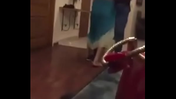 Tarian bugil di hotel pakai lagu Hindi bikin makin panas