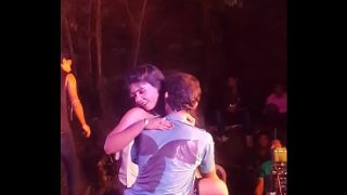 Tarian panggung desi yang bikin meleleh, goyangan panas bikin ngiler